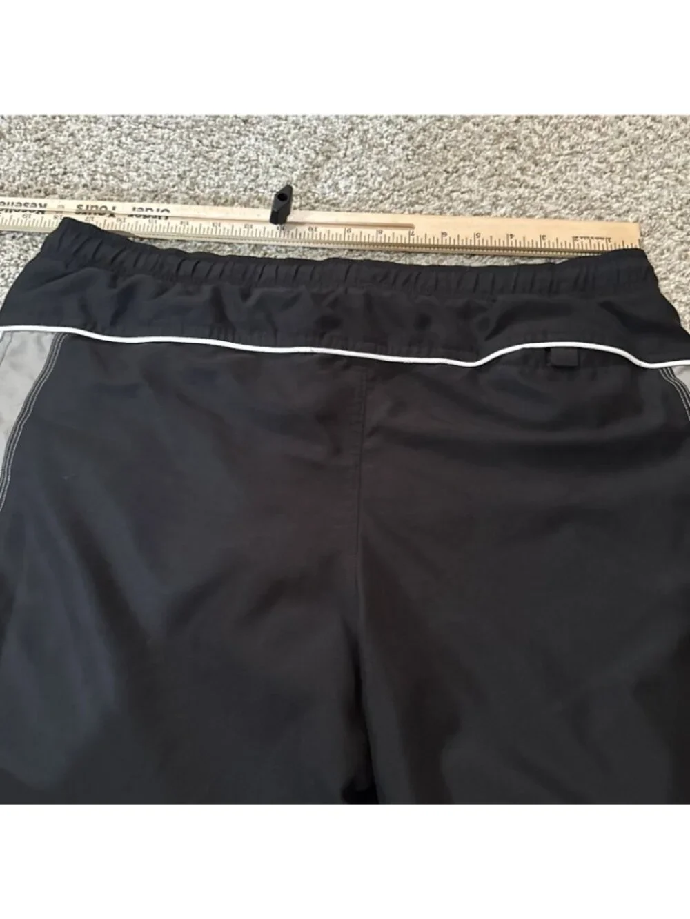 Nike Swim Trunks Board Shorts Men's Large Black Gray White Striped Lined